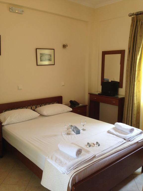 Villa Agni Yénion Kamer foto