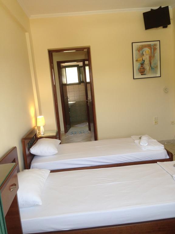 Villa Agni Yénion Kamer foto