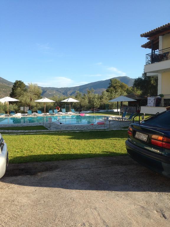 Villa Agni Yénion Buitenkant foto